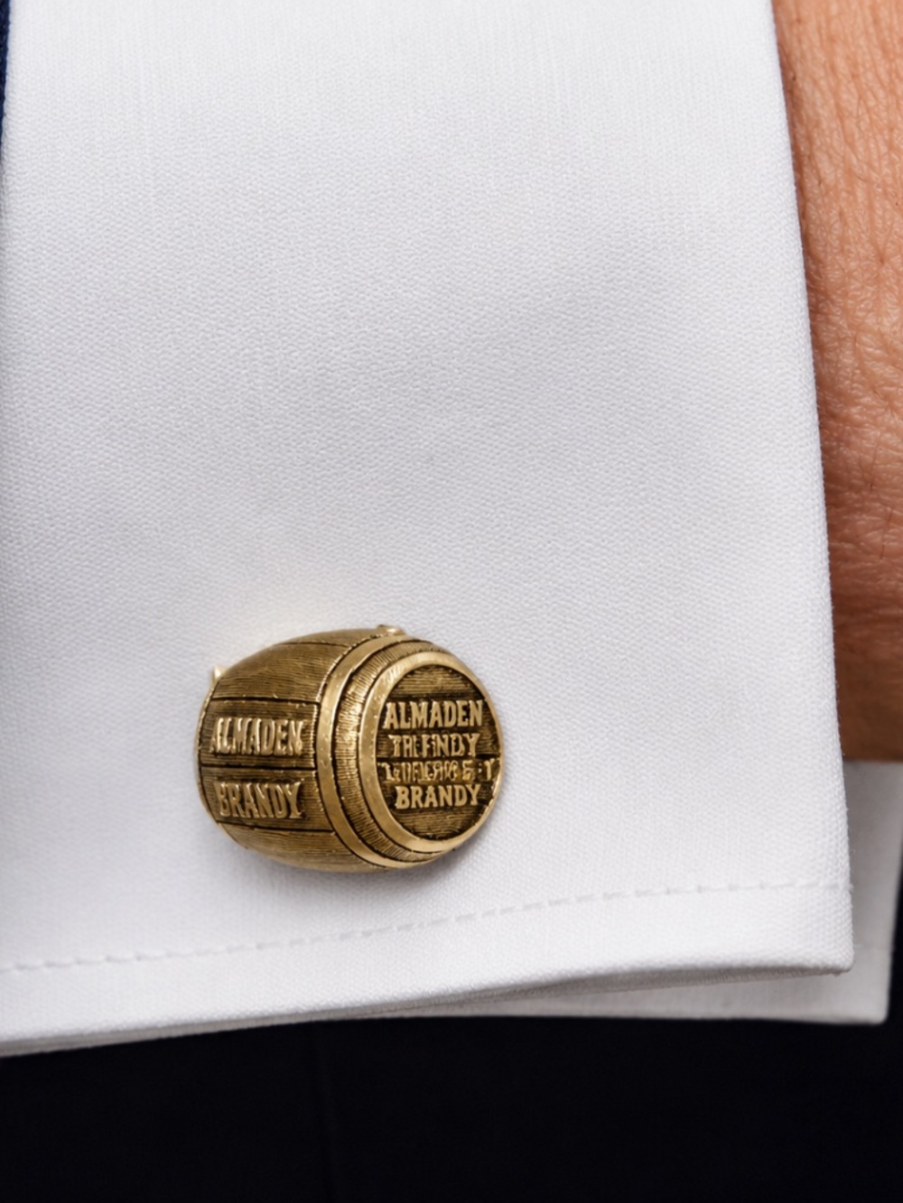 VintageAlmaden Brandy3D Barrel Cufflinks Gold Tone Advertising Novelty